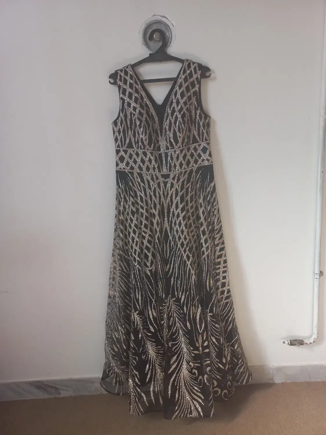 لباس مجلسی|لباس|دامغان, |دیوار