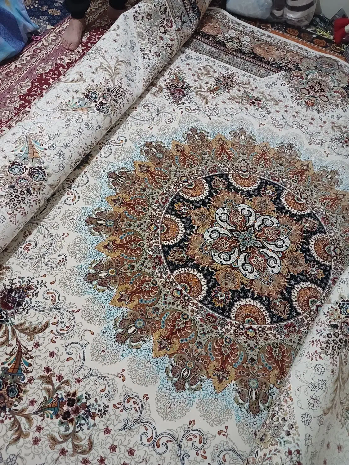 فرش ماشینی|فرش|مرند, |دیوار