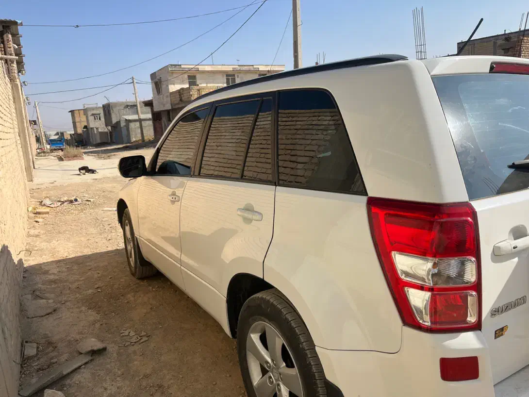 سوزوکی ویتارا|خودرو سواری و وانت|شهرکرد, |دیوار