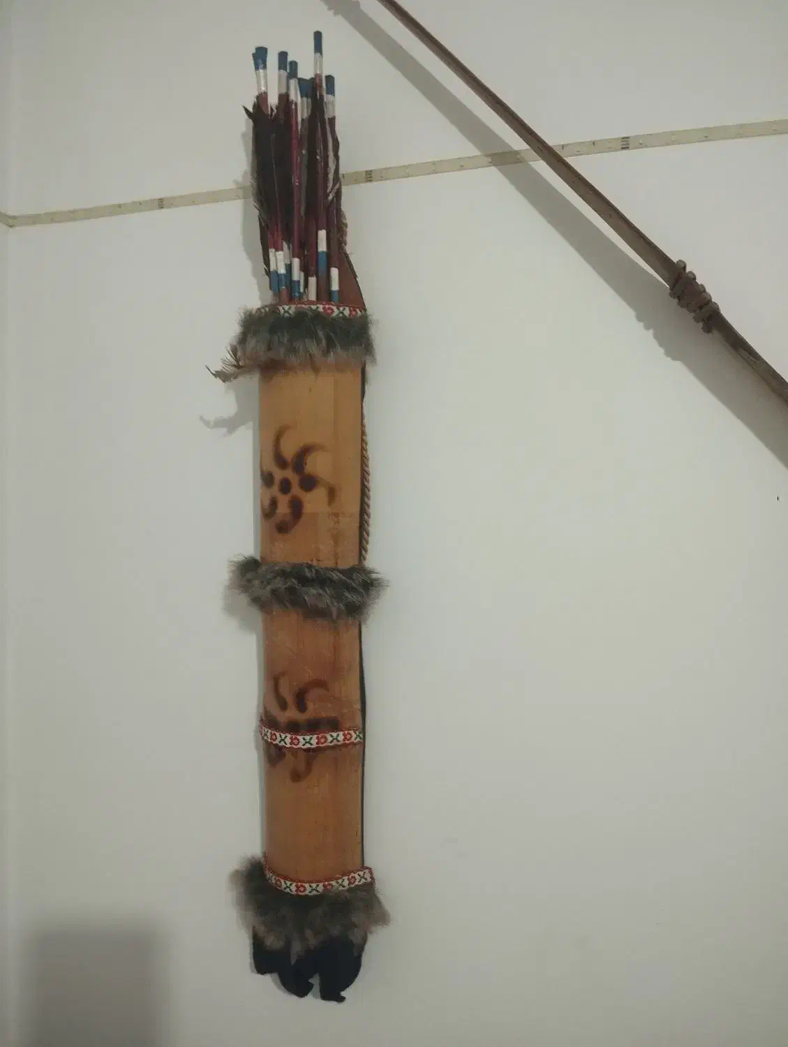 تیر کمان چوبی دکوری|کلکسیون اشیاء عتیقه|تاکستان, |دیوار