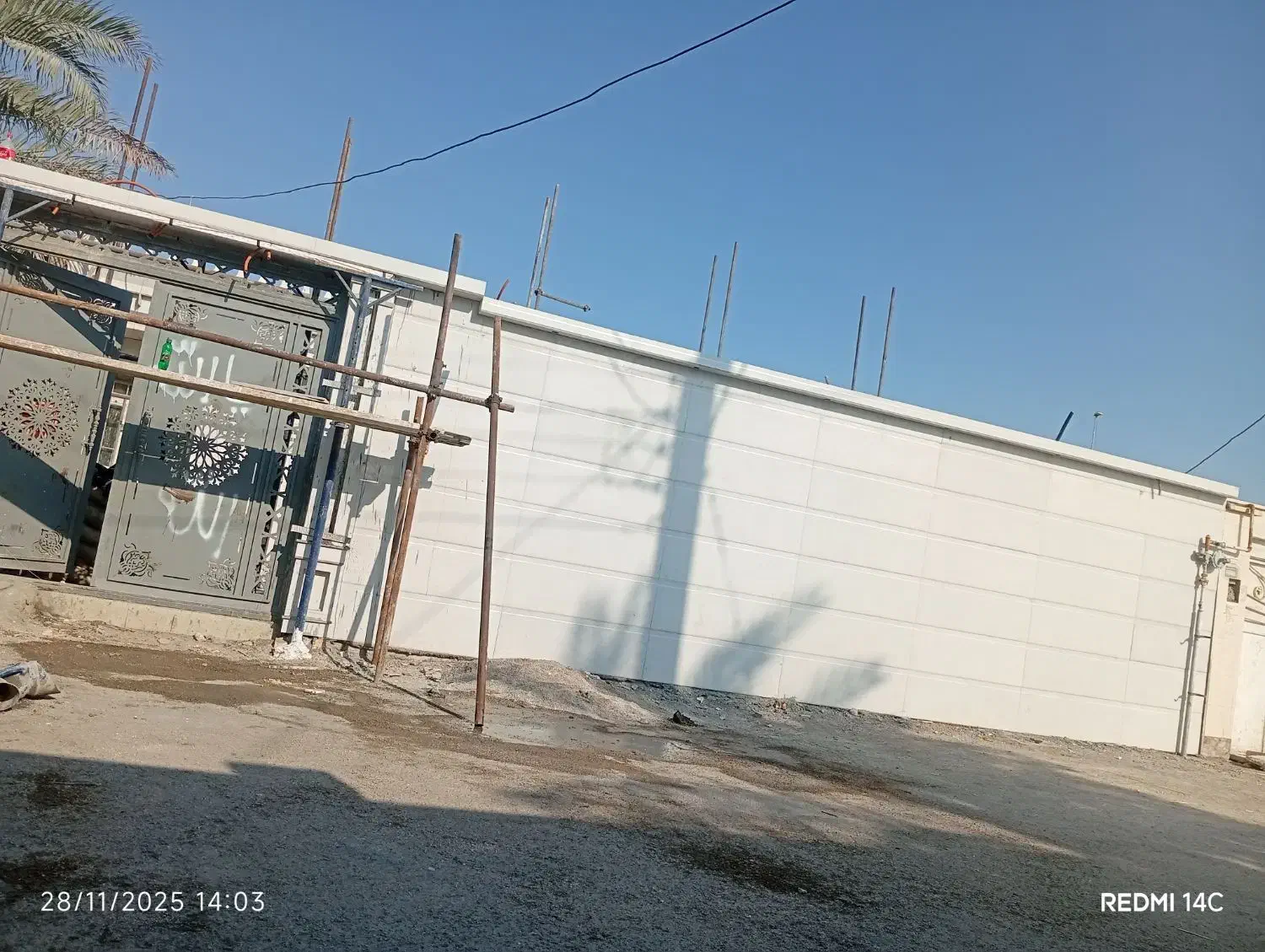 اجرای نماسنگ سرامیک رومی ساده وغیره|خدمات پیشه و مهارت|خرمشهر, |دیوار