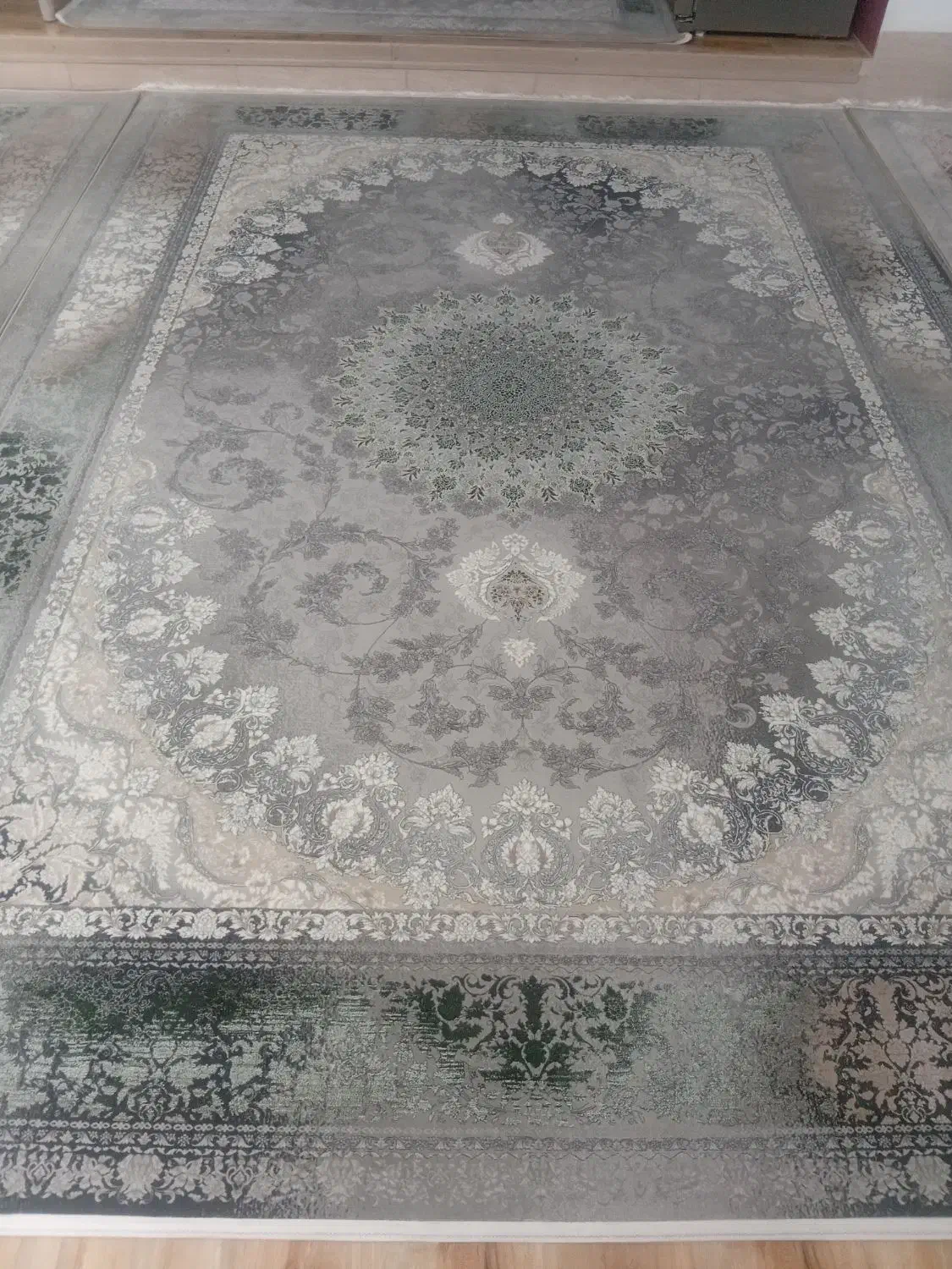 فرش ۹ متری|فرش|سمنان, |دیوار