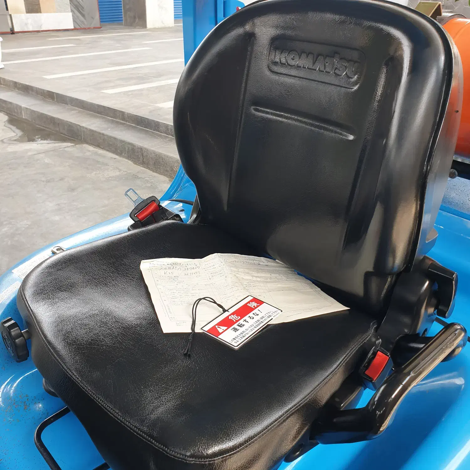 لیفتراک کوماتسو ۳.۵ تن ۲۰۱۷|خودرو سنگین|اصفهان, خانه اصفهان|دیوار