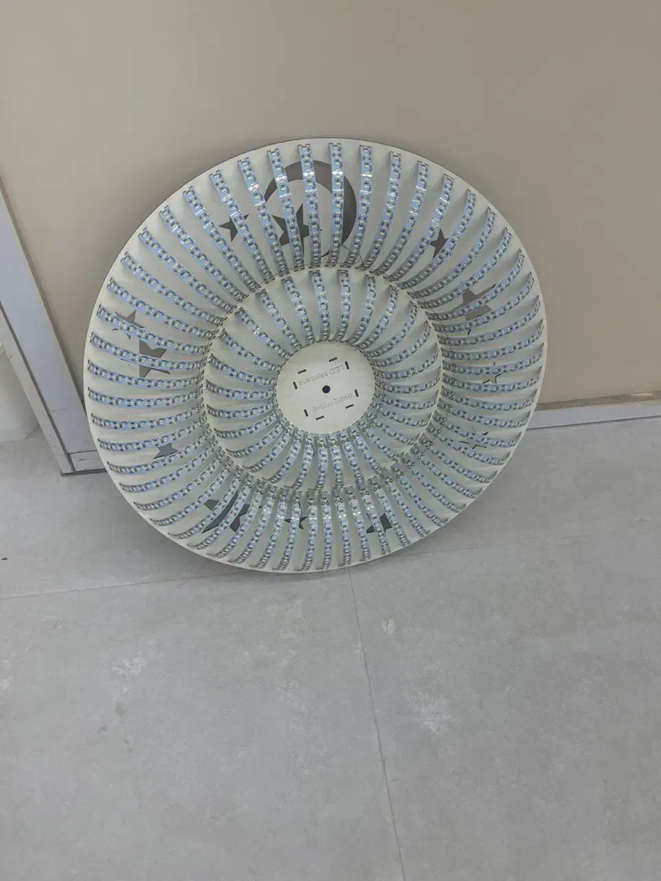 لوستر و تعدادی وسایل منزل|لوستر و چراغ آویز|کرج, گوهردشت|دیوار