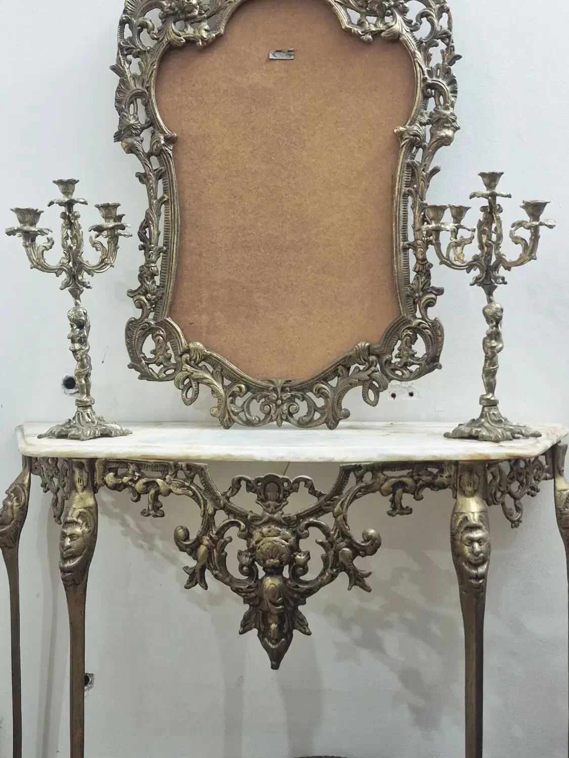 کلکسیونی و قدیمی.معاوضه انجام میشود|مبلمان خانگی و میز عسلی|قائم‌شهر, |دیوار