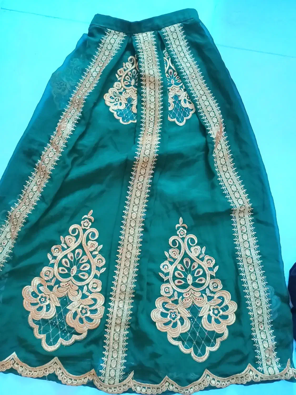 لباس هندی|لباس|قشم, |دیوار