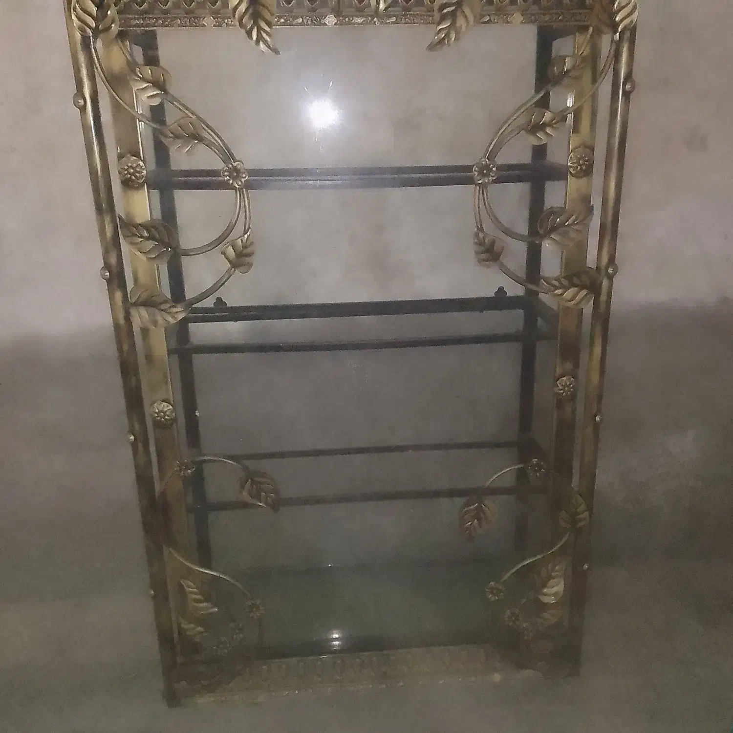 خیلی قدیمی|جاکفشی، کمد، دراور|مشهد, شهید احمدی روشن|دیوار