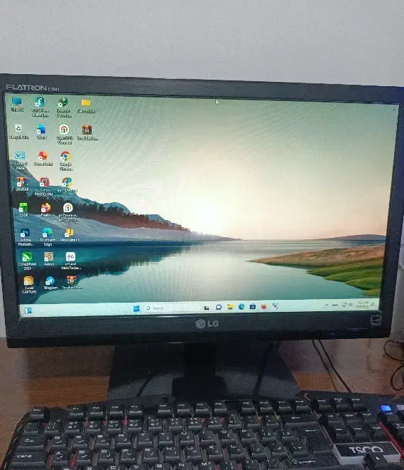 مانیتور ۱۹ اینج ال جی|قطعات و لوازم جانبی رایانه|مراغه, |دیوار