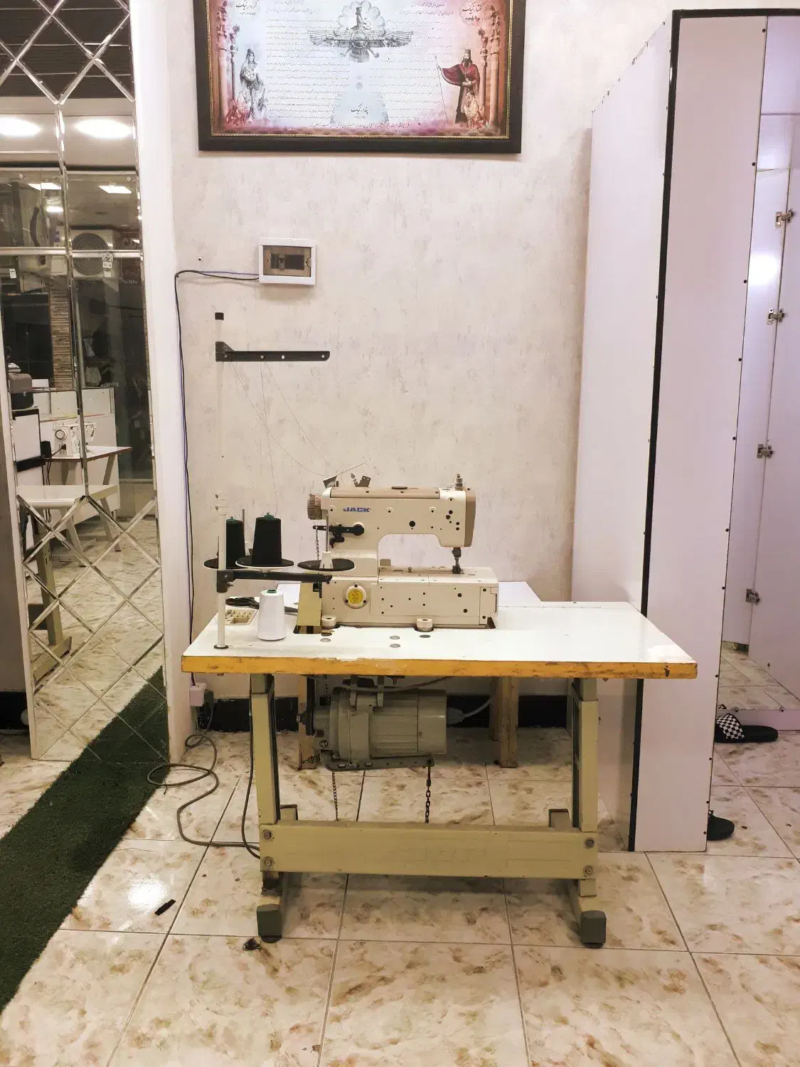 چرخ میانه دوز جک|چرخ خیاطی و ریسندگی|فیروزآباد (فارس), |دیوار