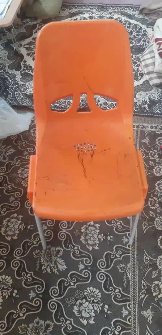 صندلی چوبی|میز و صندلی غذاخوری|مشهد, موعود|دیوار