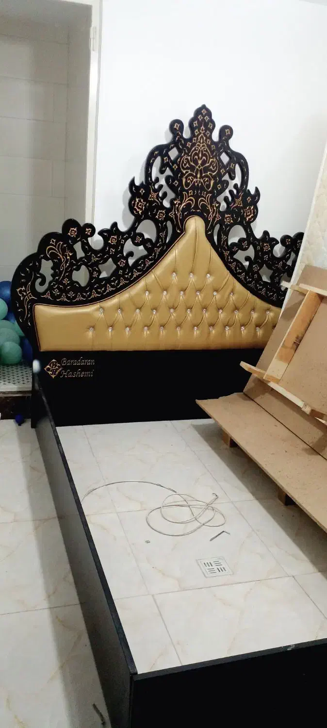 سرویس خواب دونفره (تخت خواب) به همراه تشک|تخت و سرویس خواب|آران و بیدگل, |دیوار