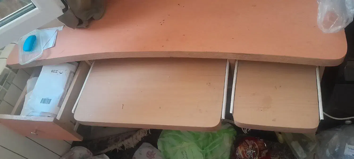 میز کامپیوتر/میز اداری.|میز تحریر و کامپیوتر|قزوین, |دیوار