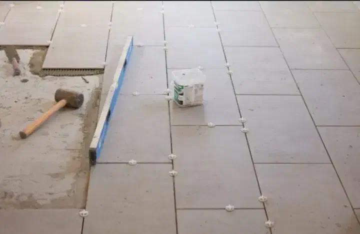 کاشی کاری وسرامیک کاری حرفه ای|خدمات پیشه و مهارت|بندرعباس, |دیوار