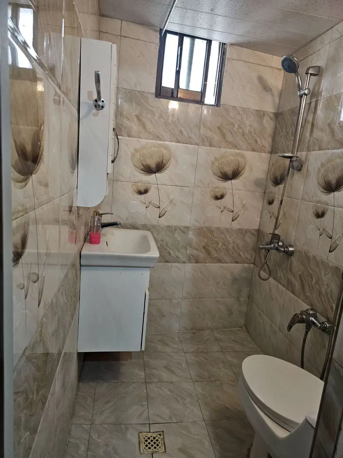 اجاره روزانه ویلایی دوبلکس شیک|اجارهٔ کوتاهمدت ویلا و باغ|بابلسر, |دیوار