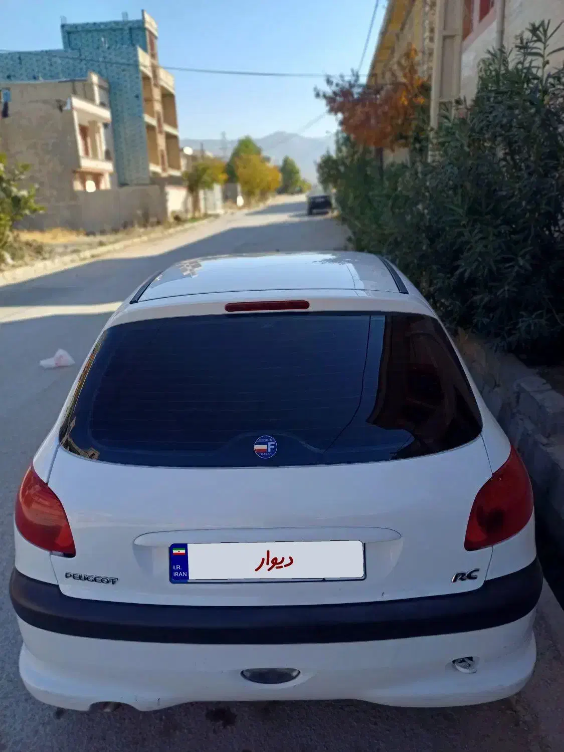 ۲۰۶ مدل ۹۸ کم کار کرد|خودرو سواری و وانت|یاسوج, |دیوار