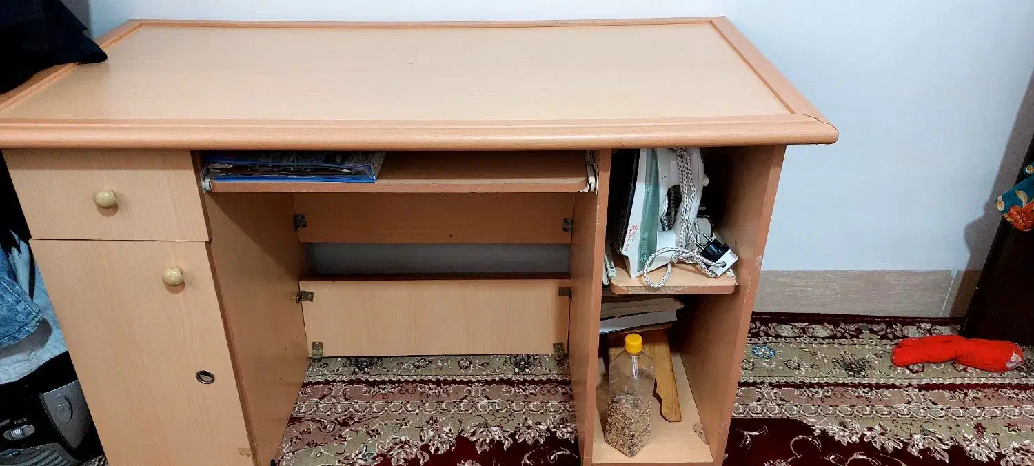 میز کامپیوتر در حد نو|میز تحریر و کامپیوتر|میاندوآب, |دیوار