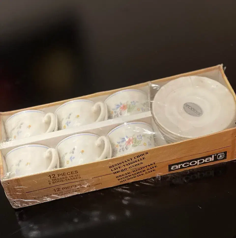 فنجان و نعلبکی ارکوپال ویکتوریا اصل فرانسه|ظروف سرو و پذیرایی|تهران, شهرک چیتگر|دیوار