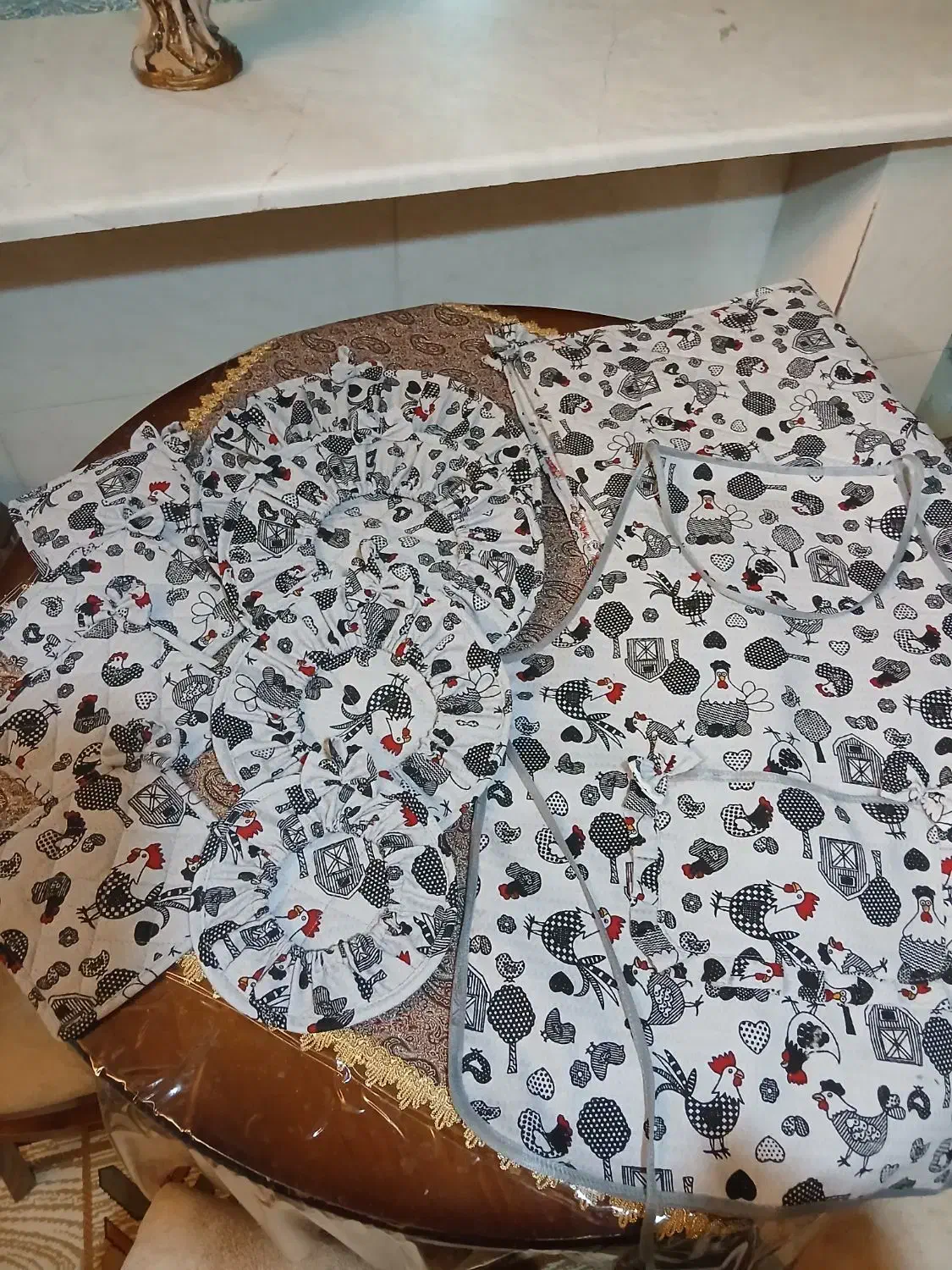 سرویس اشپزخونه|سفره، حوله، دستمال آشپزخانه|بروجرد, |دیوار