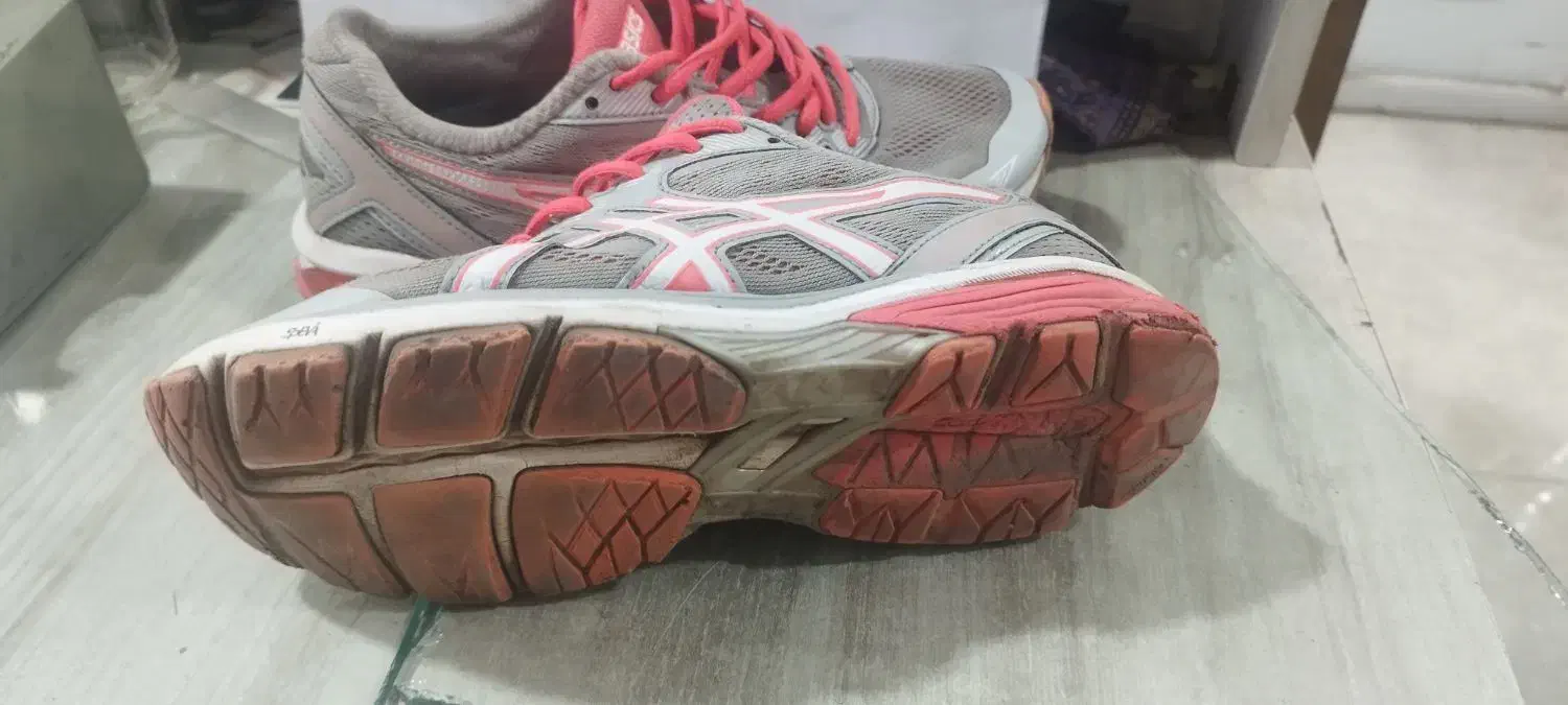 کفش کتونی استوک|کیف، کفش، کمربند|خان ببین, |دیوار