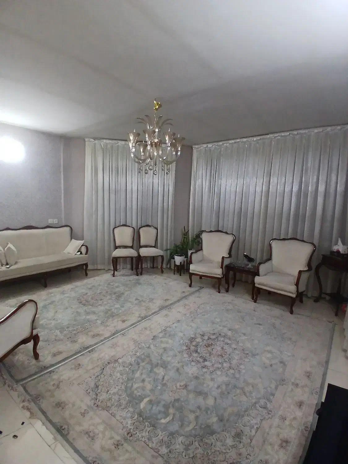 رهن و اجاره آپارتمان ۷۰ متری تازه بازسازی شده