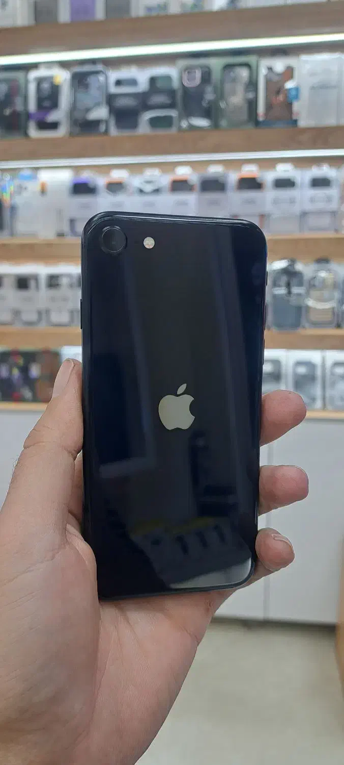 iphoneSE|موبایل|تهران, تهرانپارس شرقی|دیوار