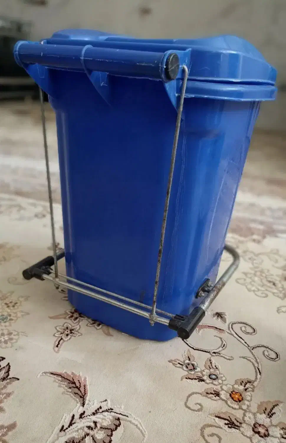 سطل زباله|لوازم نظافت|شیراز, میرزاکوچک خان|دیوار