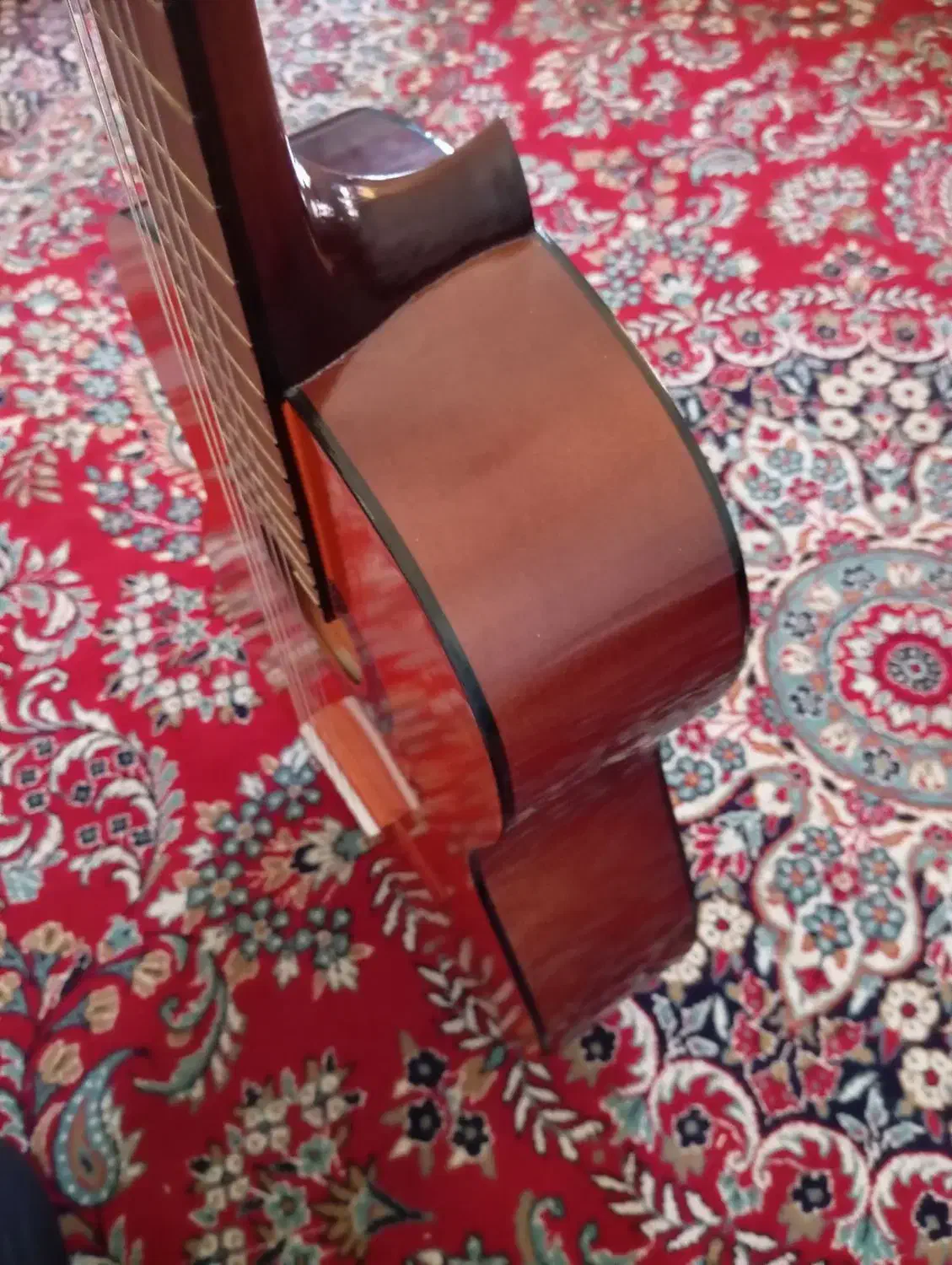 گیتار Mat2 pelas|گیتار، بیس، امپلیفایر|رودان, |دیوار