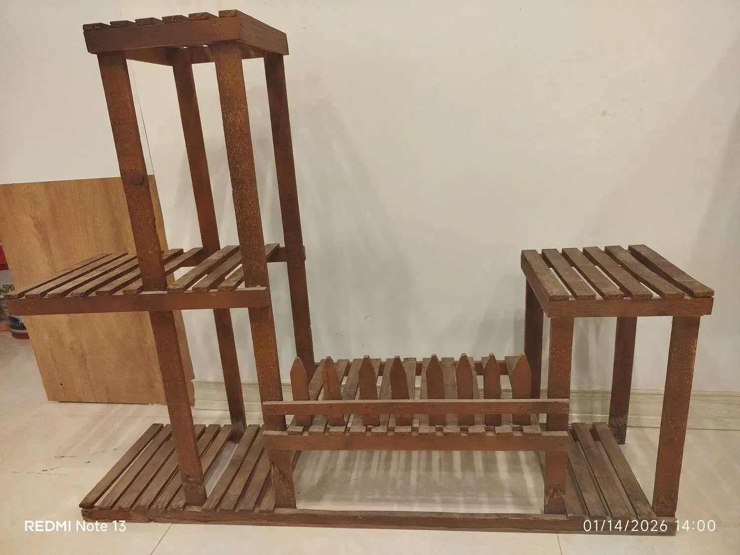 استندگل|کتابخانه، شلف، قفسه‌های دیواری|شیروان (خراسان), |دیوار