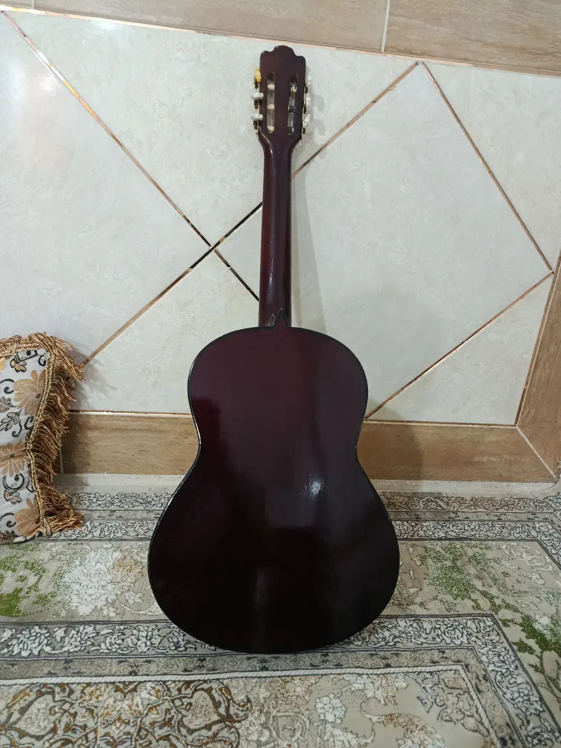 فروش گیتار قیمت توافقی|گیتار، بیس، امپلیفایر|دورود, |دیوار