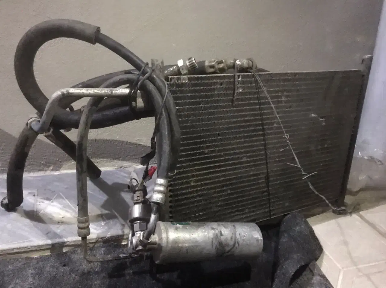 کولر پژو کمپرسور|قطعات یدکی و لوازم جانبی|اهر, |دیوار