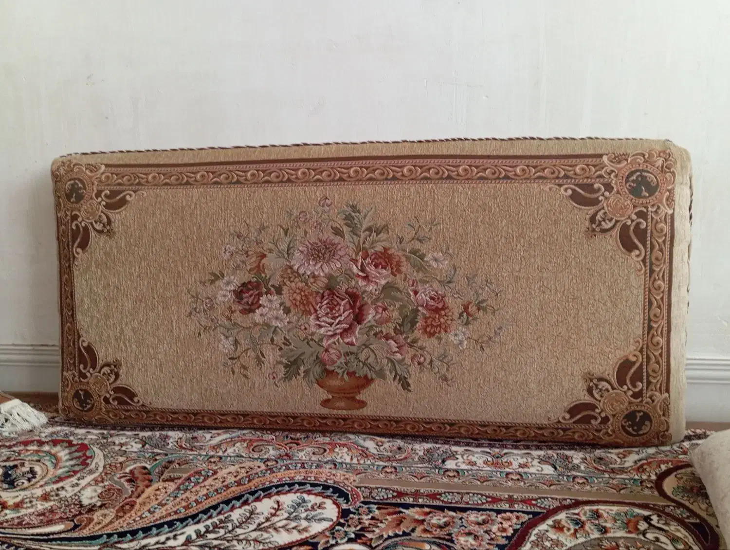 ۶عددپشتی سالم|پشتی|سرپل ذهاب, |دیوار