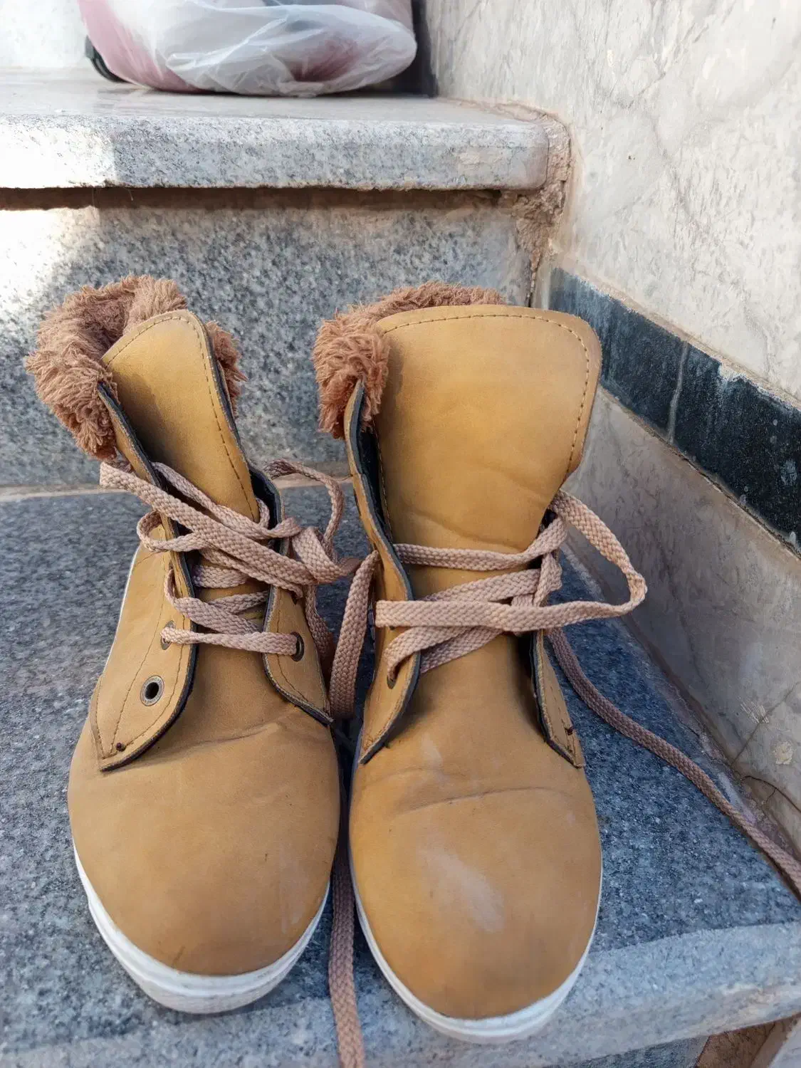 نیم بوت سایز37|کیف، کفش، کمربند|سبزوار, شهرک ابوذر|دیوار