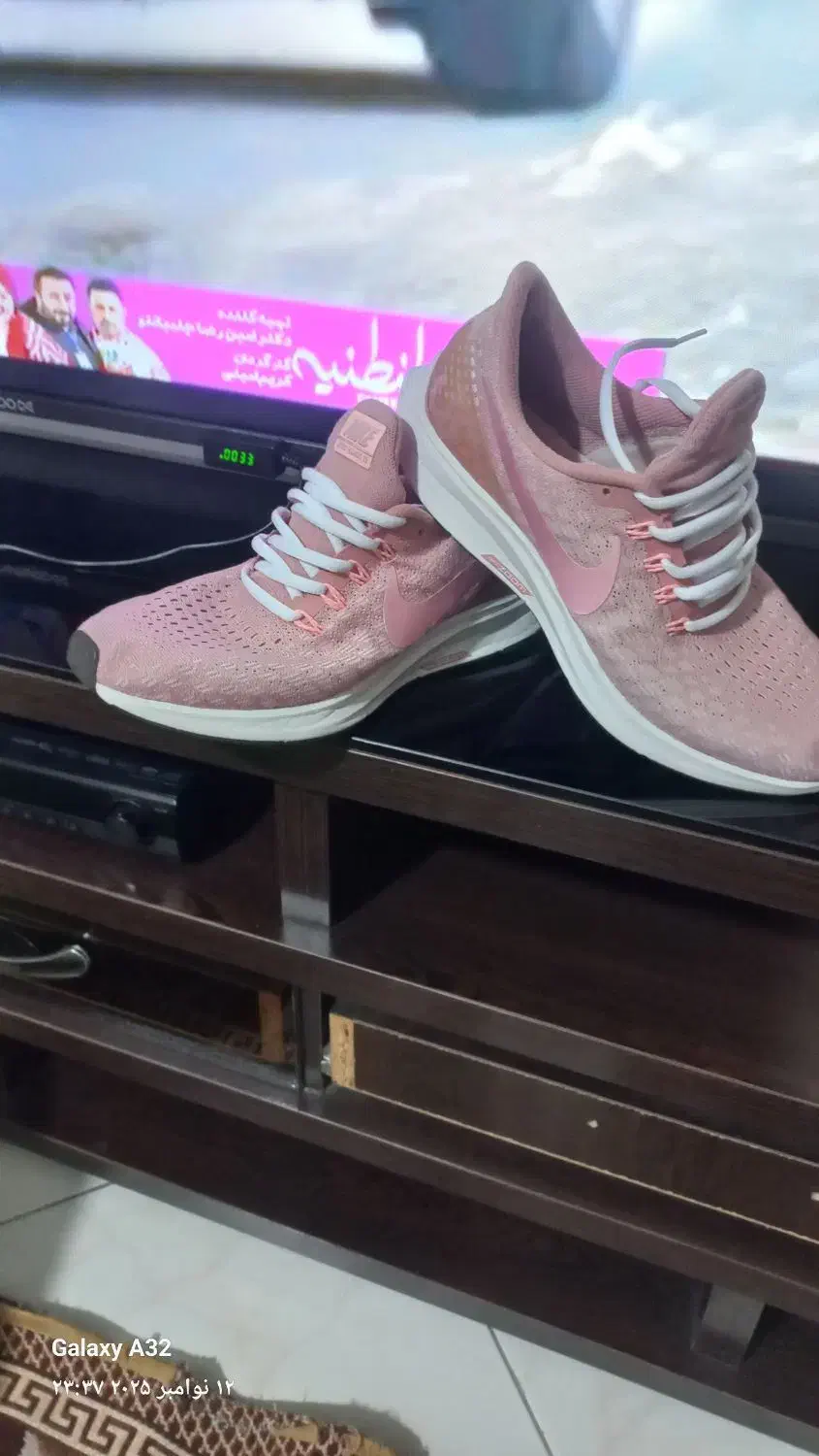 کتانی نایک زوم سایزه ۴۱|کیف، کفش، کمربند|تهران, خاک سفید|دیوار