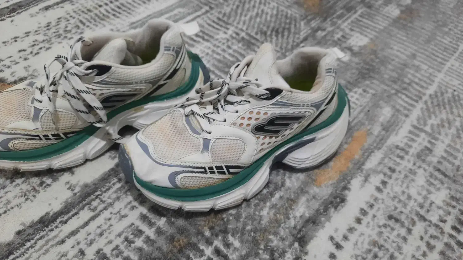 کفش کتانی درحدنو یک تومن سایز ۴۲یا ۴۱|کیف، کفش، کمربند|کوهدشت, |دیوار