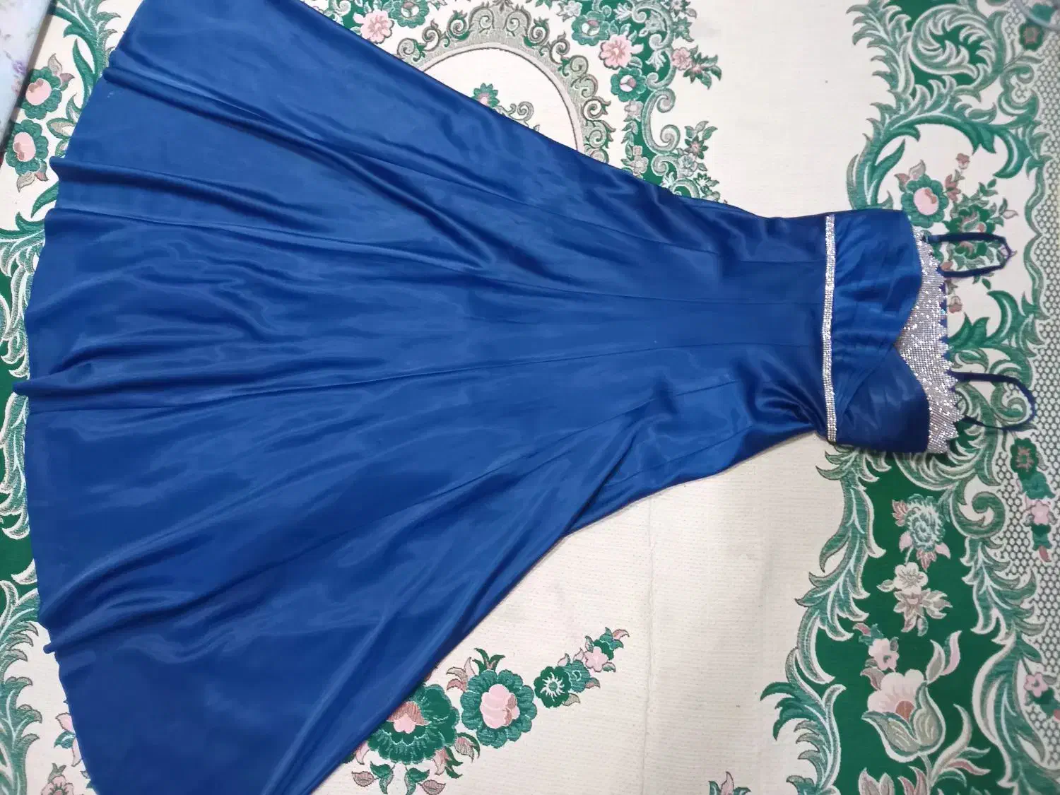 لباس مجلسی|لباس|فولادشهر, C8|دیوار