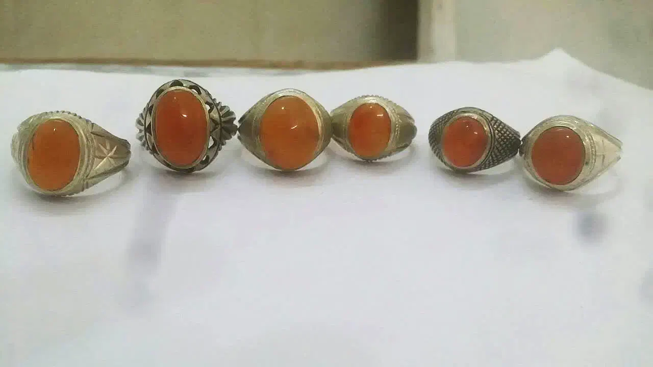 انگشتر عقیق طبیعی اصل نقره قدیمی اما نو|کلکسیون اشیاء عتیقه|قم, باجک یک|دیوار