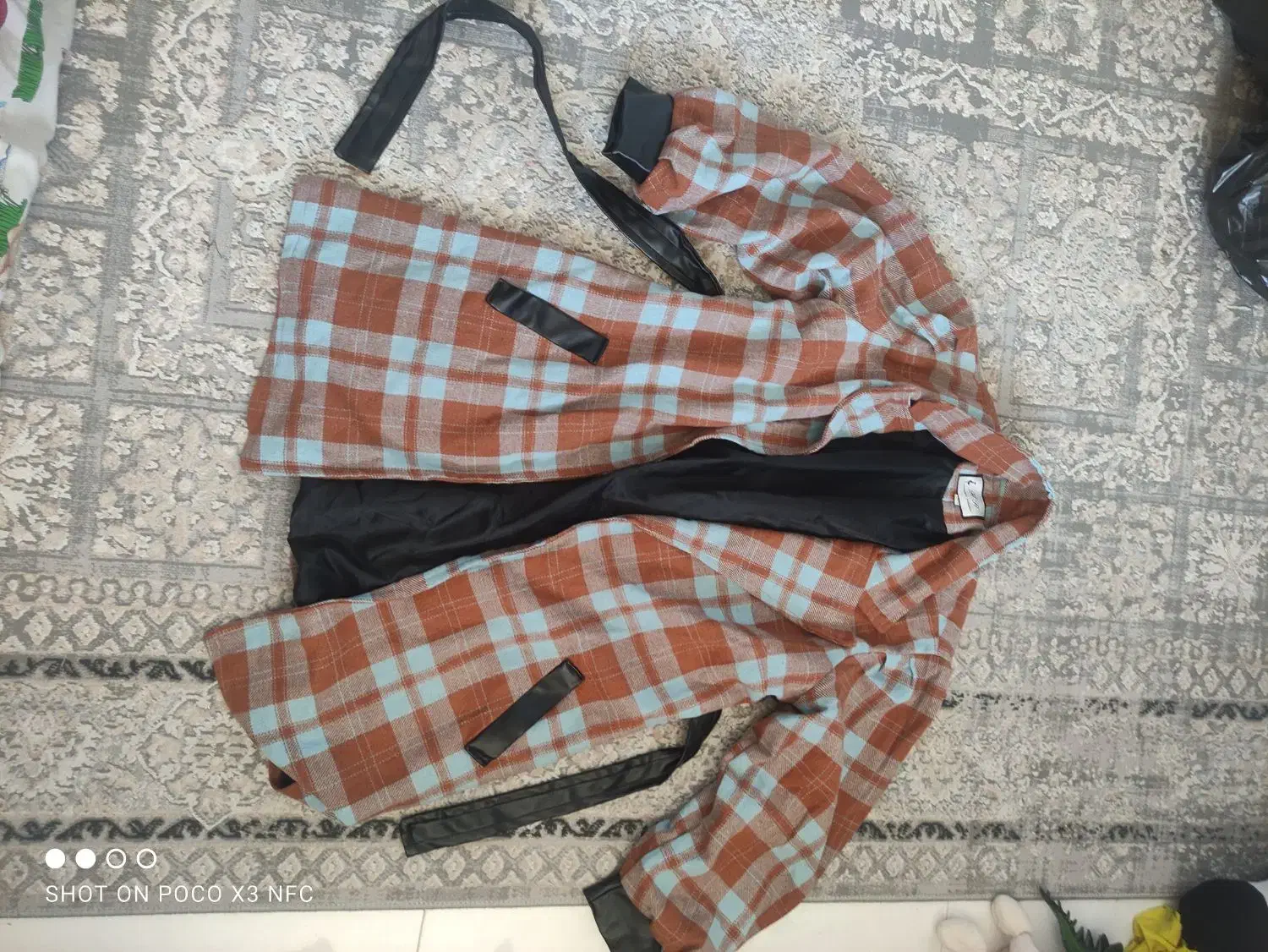 پالتو|لباس|شیراز, منطقه هوایی شهید دوران|دیوار