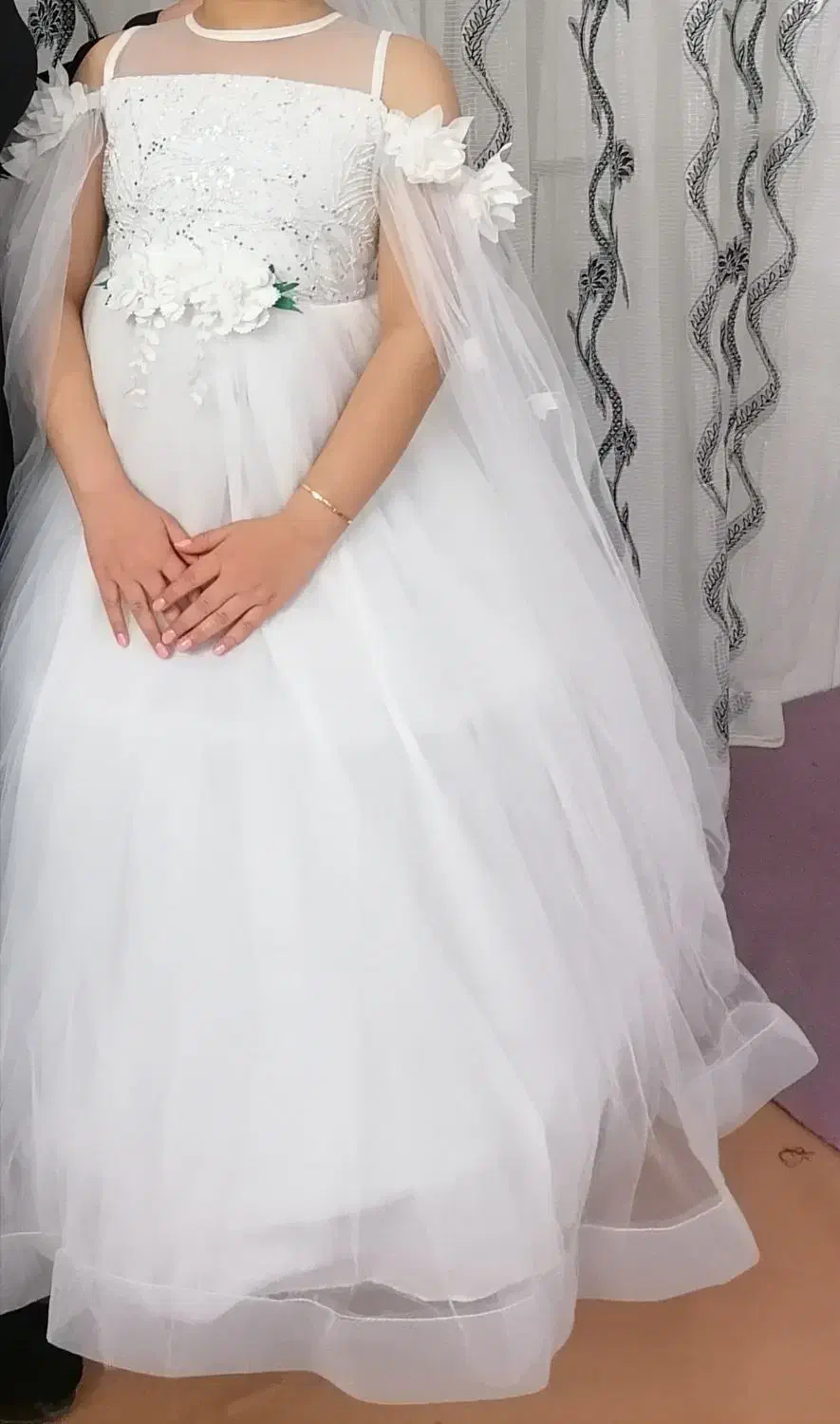 لباس عروس دخترانه|لباس|نیشابور, مازول|دیوار