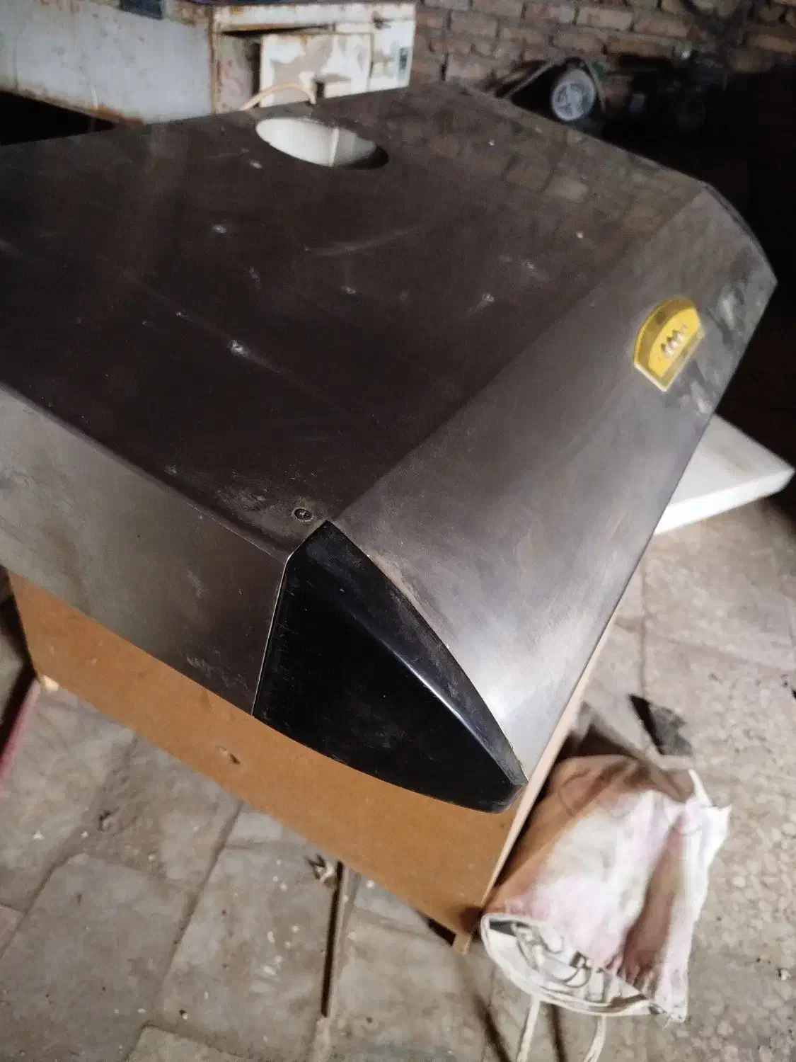 هودآشپزخانه|هود|قدس, شهر‌قدس|دیوار