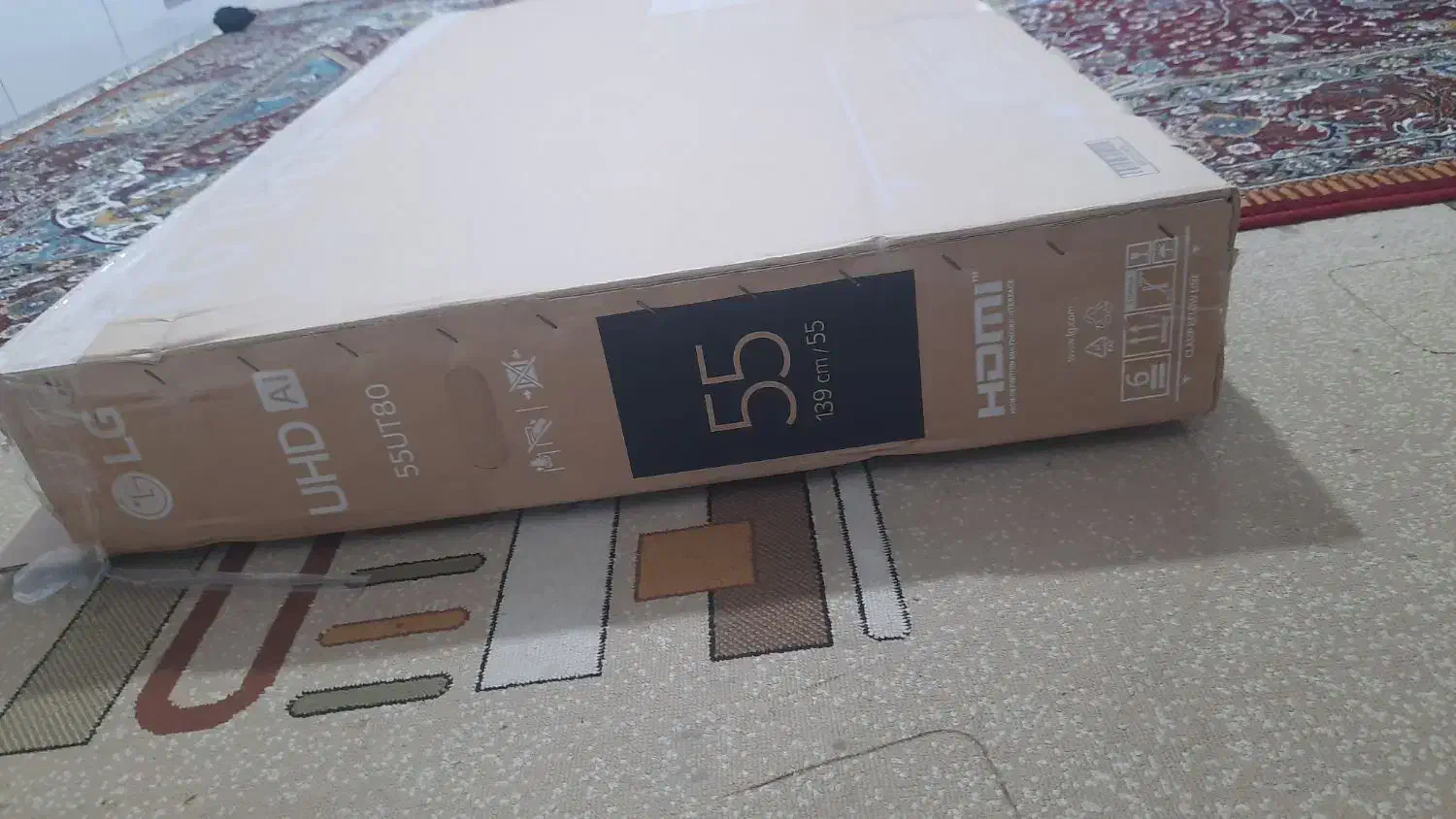 کارتن تلویزیون ال جی ۵۵|تلویزیون و پروژکتور|خرمآباد, |دیوار