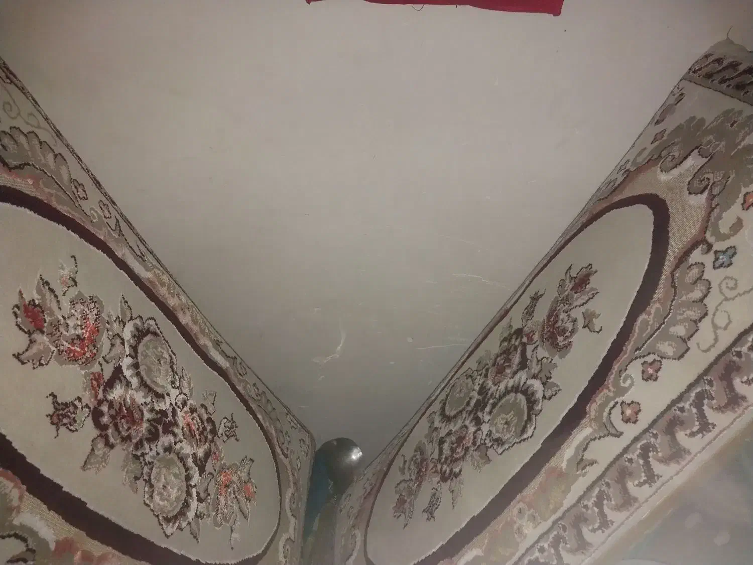 پشتی کرم|پشتی|مشهد, موعود|دیوار