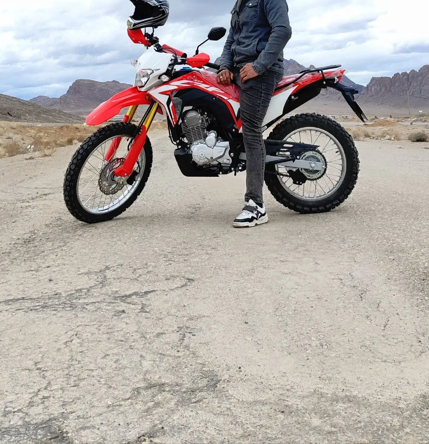 موتور طرح سی ار اف|موتورسیکلت|اصفهان, شفق|دیوار