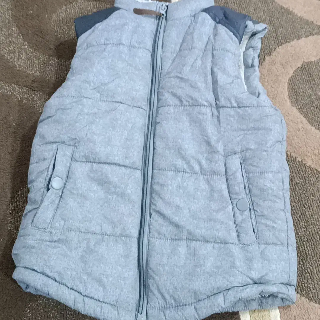 دو عدد پافر تمیز تمیز|کفش و لباس بچه|خرمشهر, |دیوار