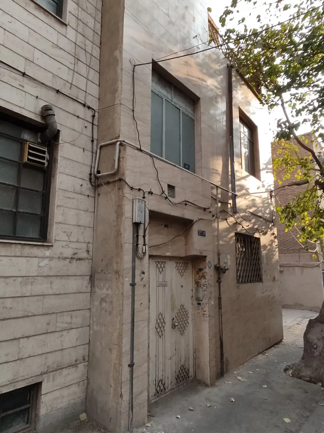 ۱۰۲ متر ملک دربستی دروازه شمیران