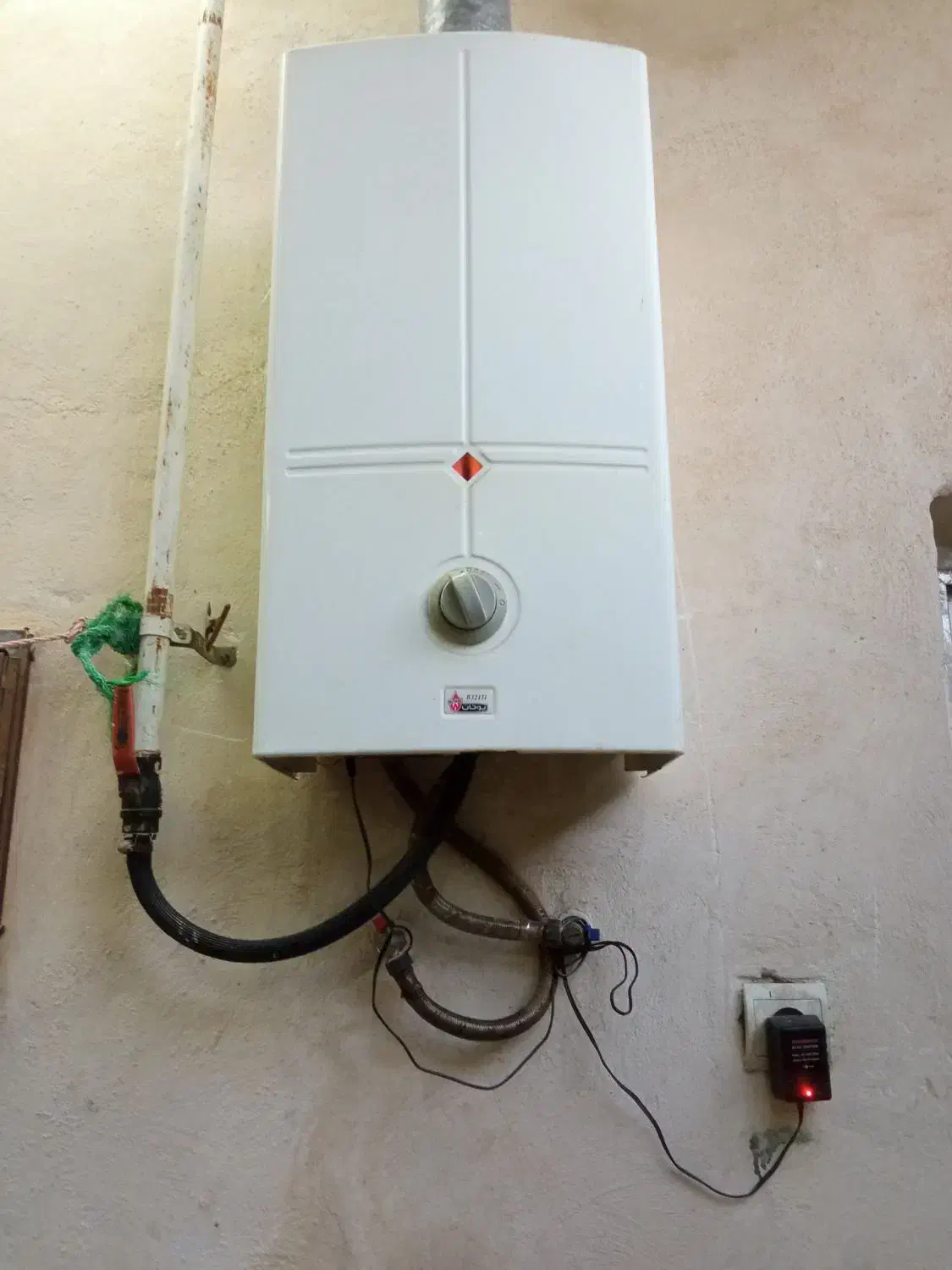 فروش آبگرمکن دیواری بوتان مدلB3215i|آبگرمکن، پکیج، شوفاژ|چمران, |دیوار