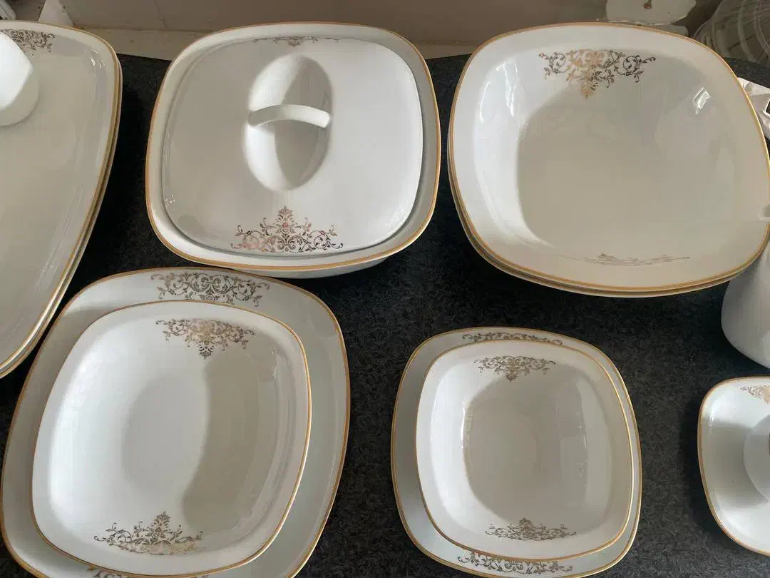 سرویس چینی زرین12نفره|ظروف سرو و پذیرایی|پاوه, |دیوار