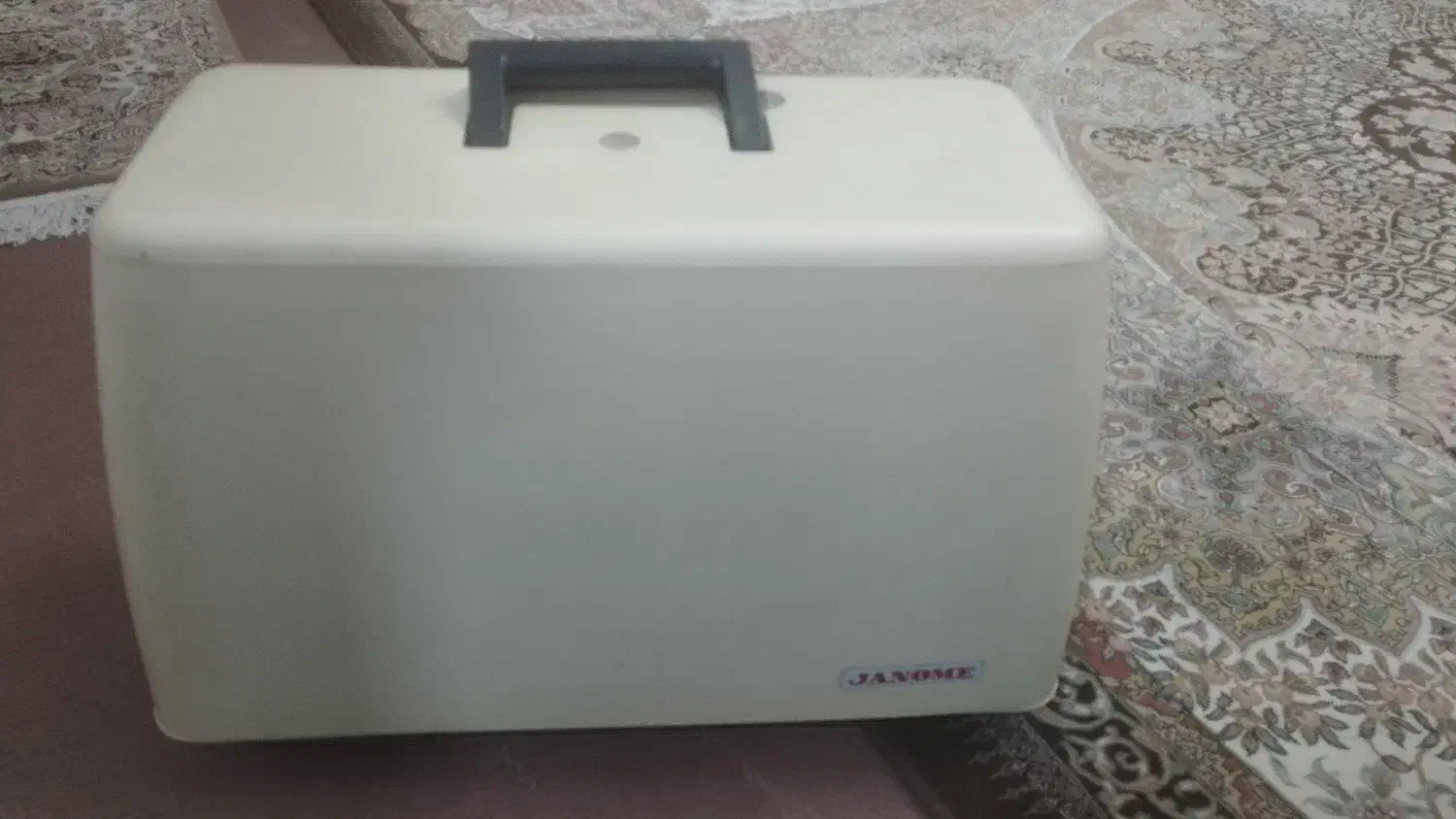 چرخ خیاطی ژانومه|چرخ خیاطی و ریسندگی|تبریز, |دیوار