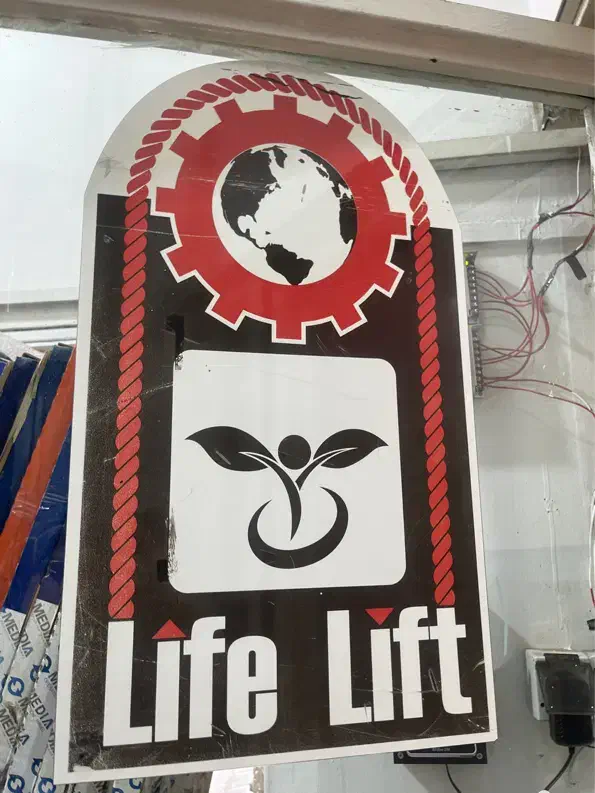 کمک حسابدار و فروش|استخدام مالی، حسابداری، حقوقی|تهران, مهرآباد جنوبی|دیوار