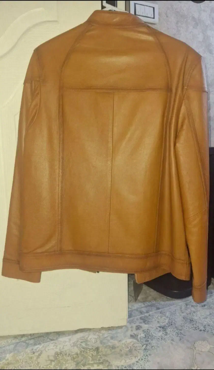 کاپشن چرم|لباس|هشتگرد, شهرک کوثر|دیوار