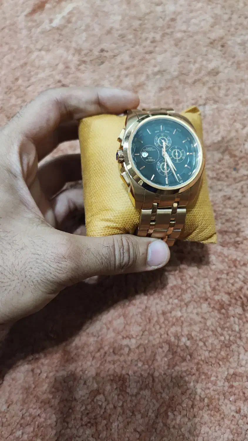 ساعت مچی برنز رنگ|ساعت|شوشتر, |دیوار